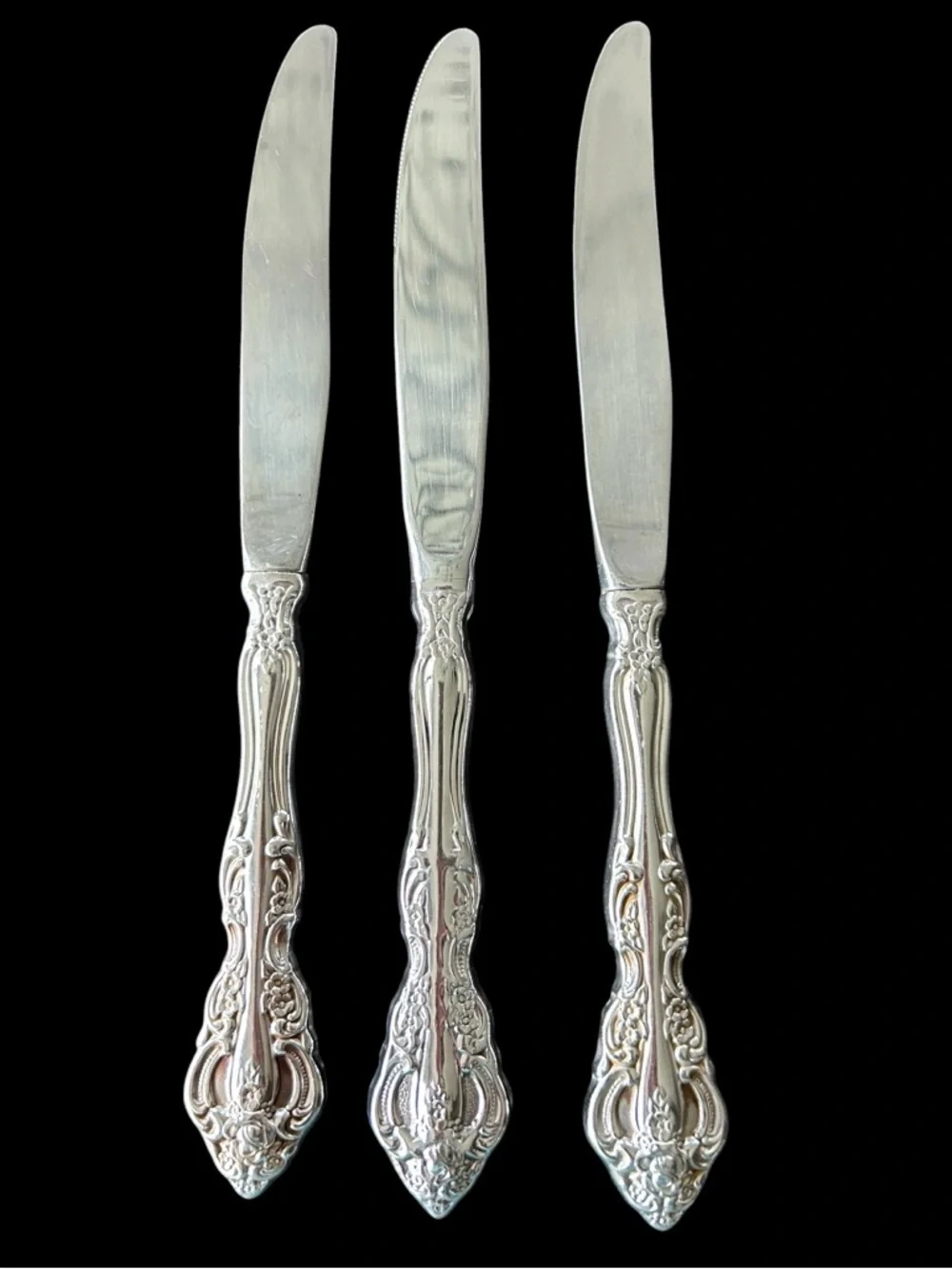 Vintage ONEIDA MICHAELANGELO Dinner Knives Set of 3 Stainless Ornate
